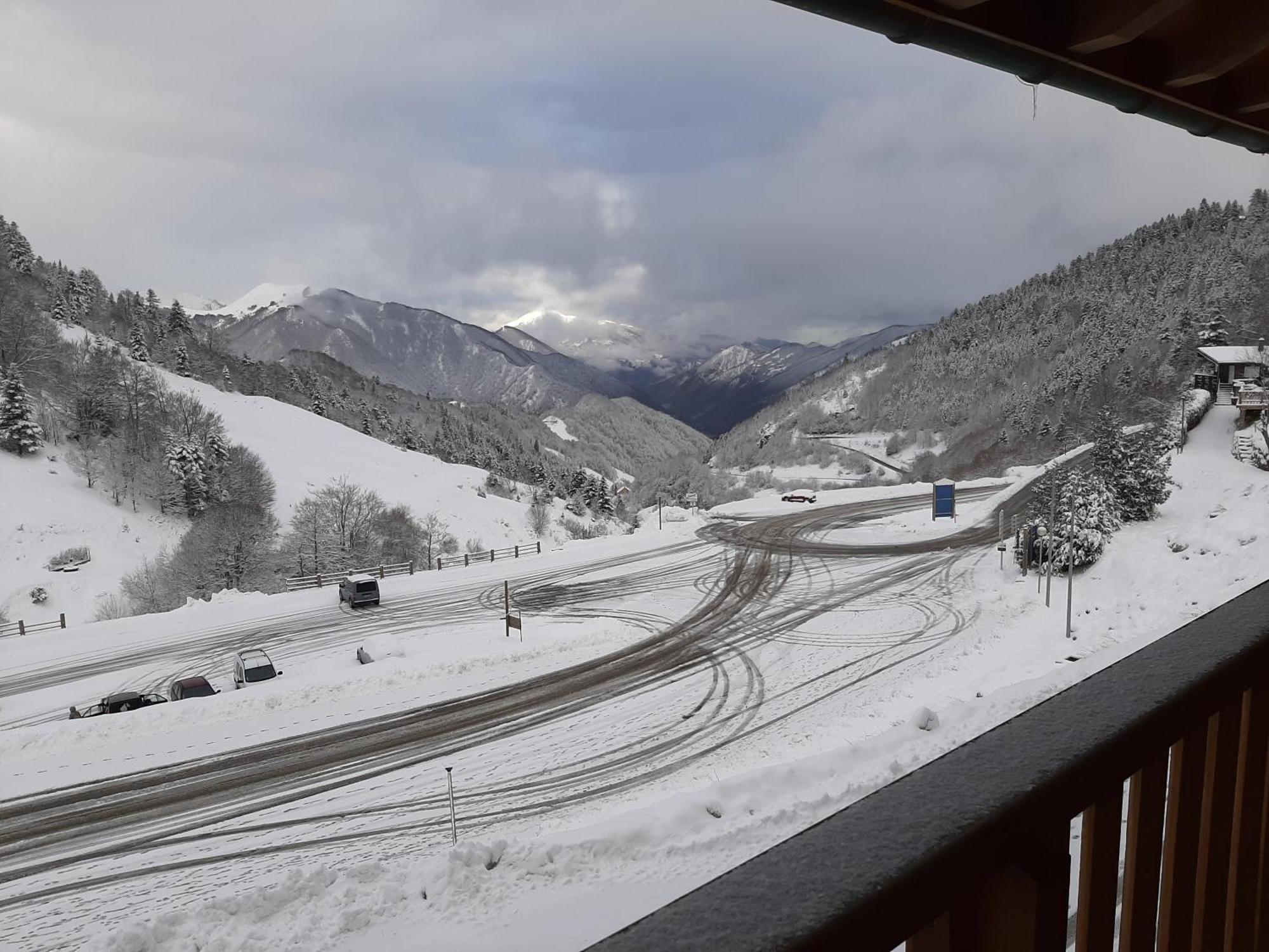Apartamento Guzet-Pyrenees-Pied Des Pistes Ustou Exterior foto